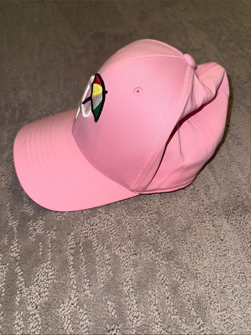Puma pink golf hat with Arnold Palmer umbrella - Picture 2 of 6